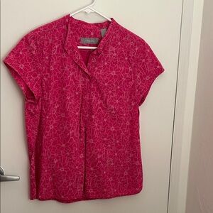 Liz Claiborne Fuchsia Floral Short-Sleeve Blouse